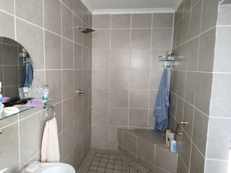 3 Bedroom Property for Sale in Sunnyridge Eastern Cape